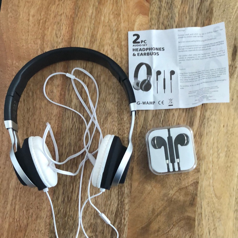 Gabba Goods 2 Piece Audio Set Headphones & Earbuds